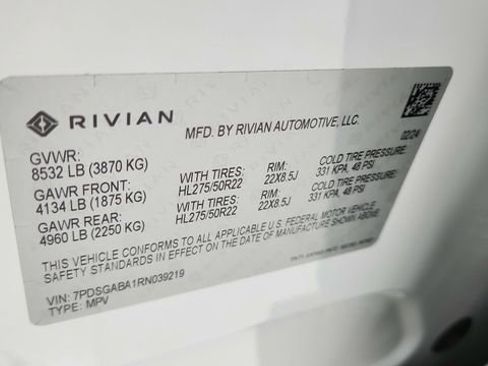Used 2024 Rivian R1S Adventure AWD/4WD image 63