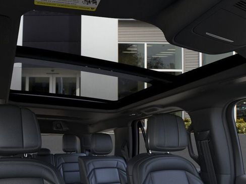 New 2026 Lincoln Navigator Reserve w/ Jet Appearance Package image 22