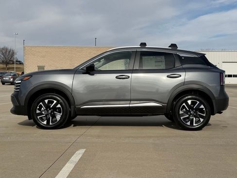 New 2026 Nissan Kicks SV image 7