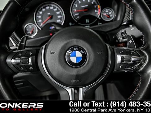 Used 2019 BMW M4 Coupe w/ Competition Package RWD image 18