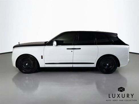 Used 2021 Rolls-Royce Cullinan AWD/4WD image 9