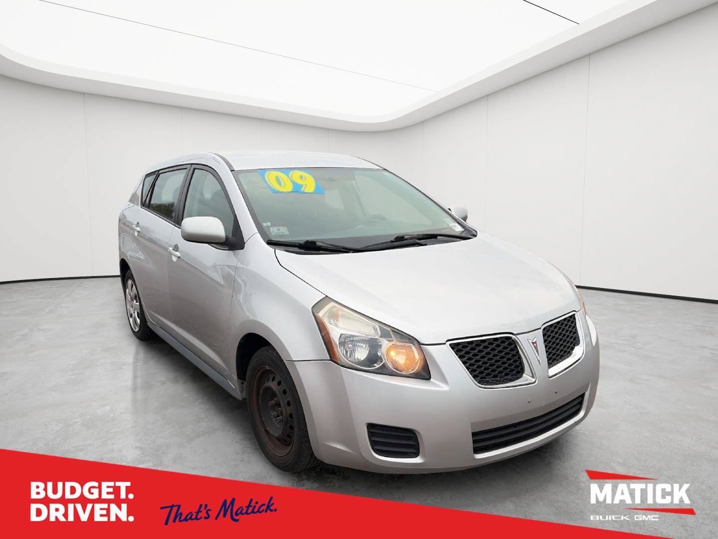 Used 2009 Pontiac Vibe w/ Preferred Package FWD image 1