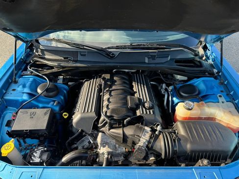 Used 2016 Dodge Challenger R/T Scat Pack RWD image 21