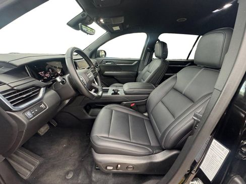 Used 2026 GMC Acadia Elevation w/ Elevation Premium Package FWD image 10