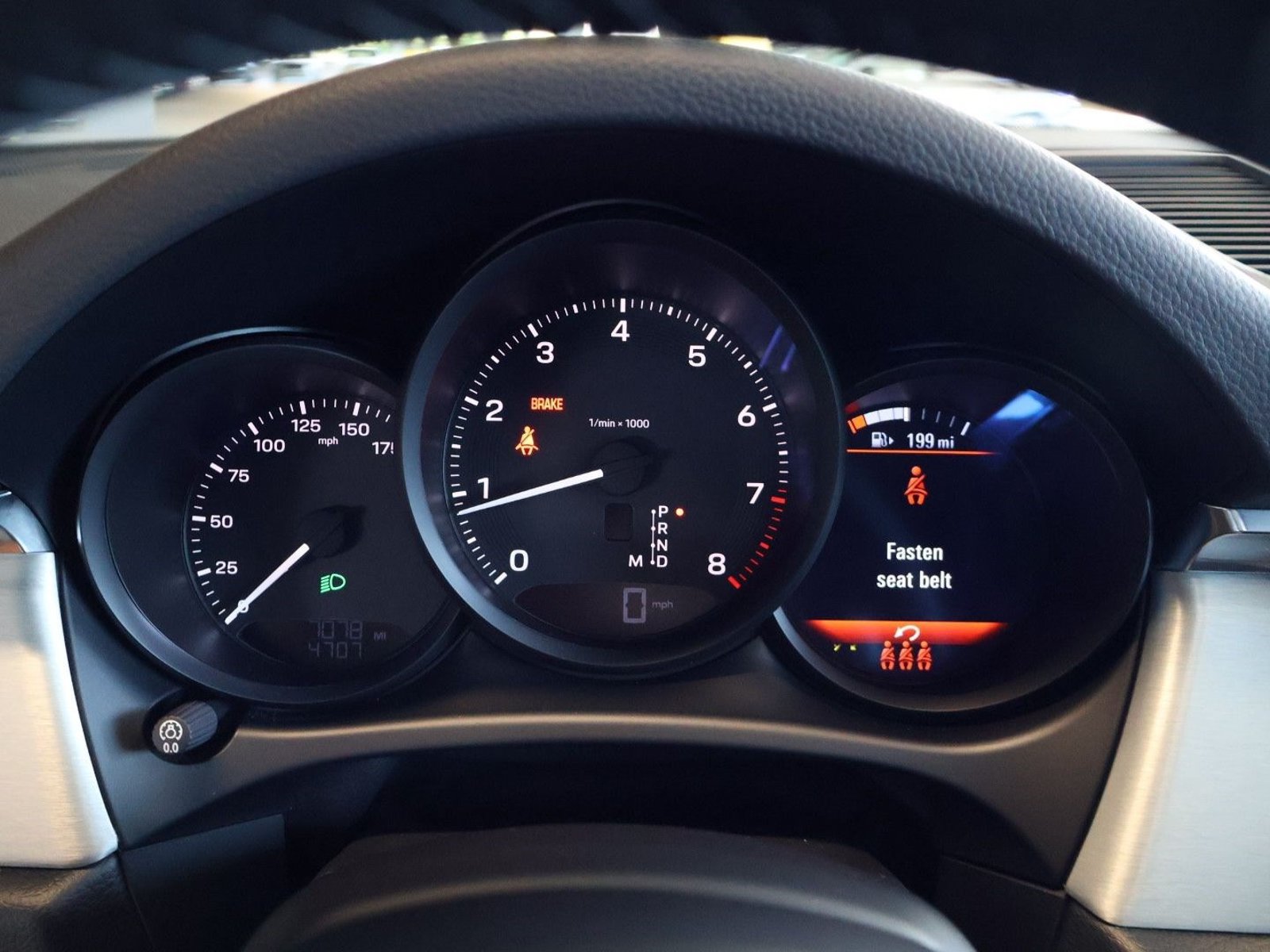Certified 2026 Porsche Macan AWD/4WD image 14