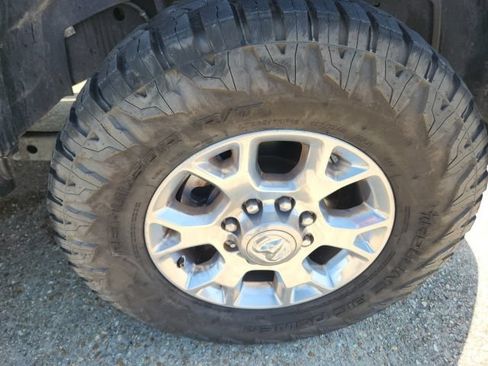 Used 2022 RAM 2500 Laramie AWD/4WD image 12