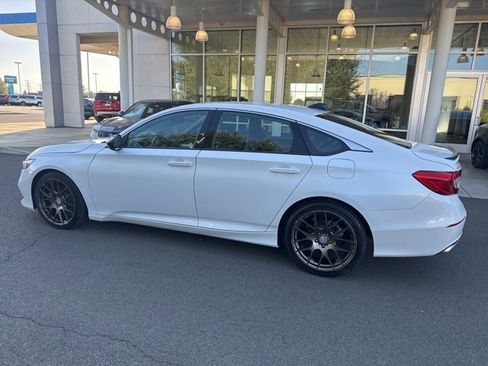 Used 2022 Honda Accord Sport image 10