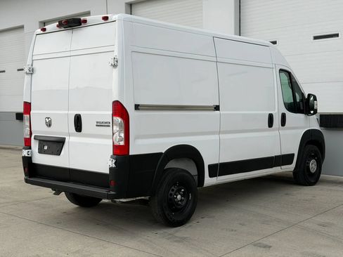 Used 2023 RAM ProMaster 1500 w/ Interior LED Lighting Group FWD image 5