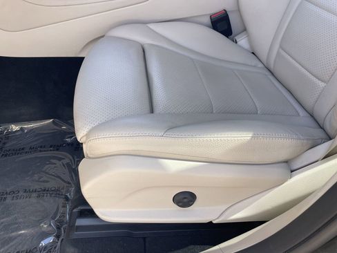 Used 2021 Mercedes-Benz GLC 300 image 19