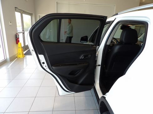 Used 2015 Chevrolet Trax LTZ w/ LPO, Protection Package AWD/4WD image 16