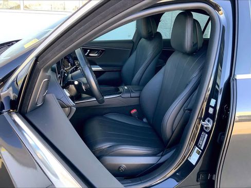 Used 2024 Mercedes-Benz E 350 4MATIC Sedan image 7