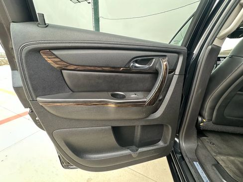 Used 2015 GMC Acadia Denali image 38