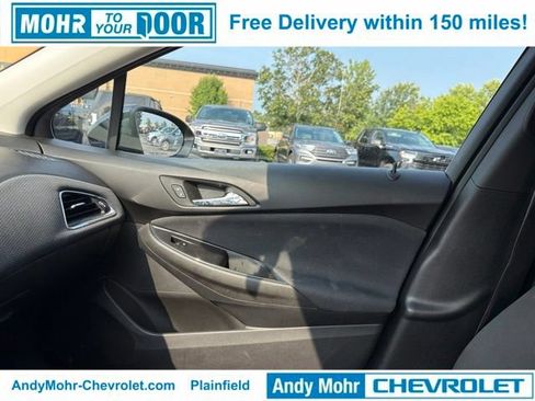 Used 2017 Chevrolet Cruze LT FWD image 20