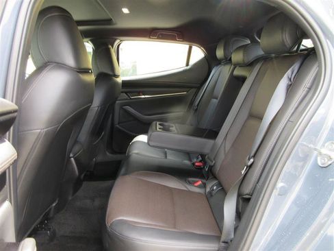 Used 2025 MAZDA MAZDA3 Hatchback w/Premium Plus Pkg image 25