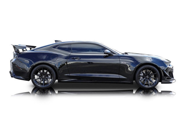 Used 2017 Chevrolet Camaro ZL1 RWD image 2