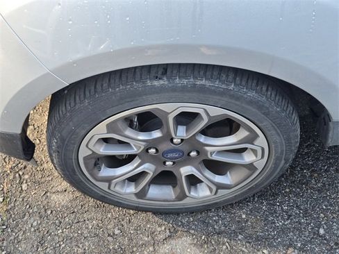 Used 2020 Ford EcoSport Titanium image 9