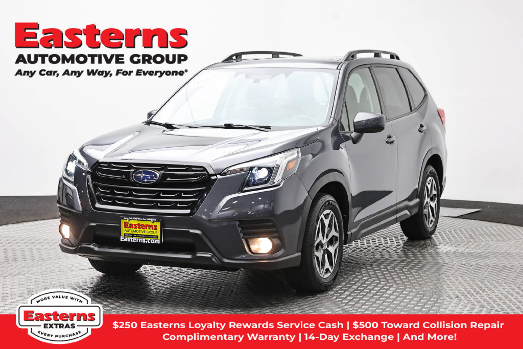Used 2022 Subaru Forester Premium AWD/4WD image 1