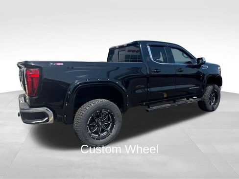 Used 2019 GMC Sierra 1500 SLE w/ SLE Value Package AWD/4WD image 8
