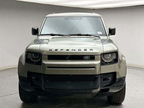 Used 2024 Land Rover Defender 110 X-Dynamic SE AWD/4WD image 16