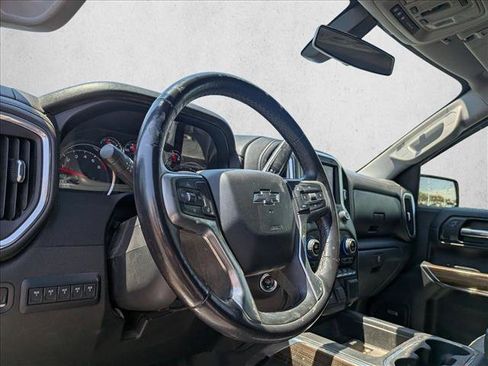 Used 2020 Chevrolet Silverado 1500 RST AWD/4WD image 9