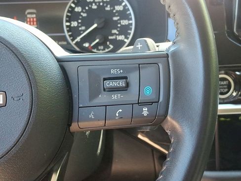Used 2024 Nissan Pathfinder SV AWD/4WD image 22
