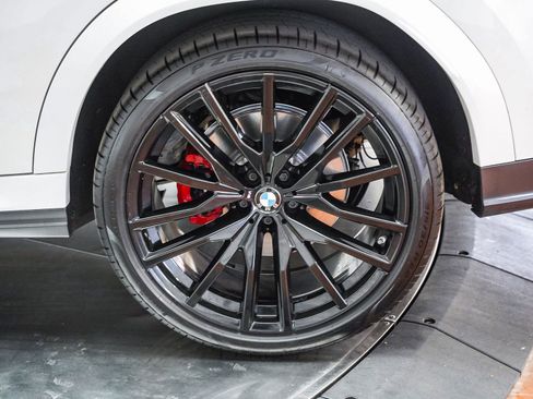 Certified 2024 BMW X6 xDrive40i w/ Premium Package AWD/4WD image 11