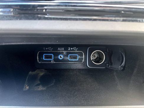 Used 2018 Jeep Grand Cherokee Limited AWD/4WD image 34