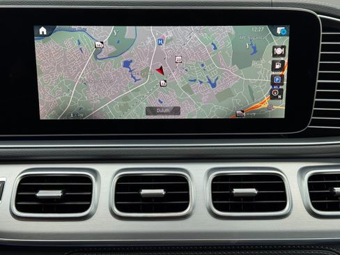 Used 2023 Mercedes-Benz GLS 450 4MATIC image 27