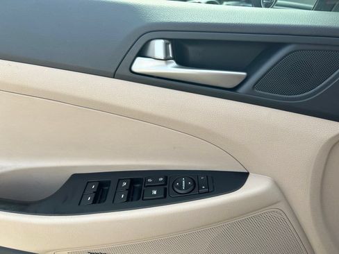 Used 2018 Hyundai Tucson SEL Plus w/ Cargo Package FWD image 15