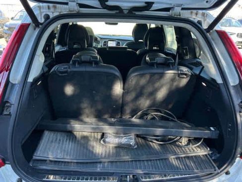 Certified 2023 Volvo XC90 T8 Ultimate w/ Lounge Package image 3