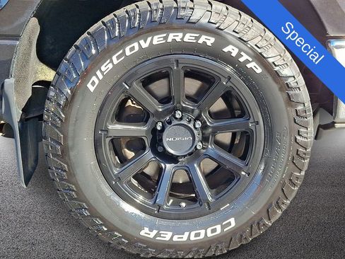 Used 2013 Ford F150 XLT w/ Luxury Equipment Group image 10