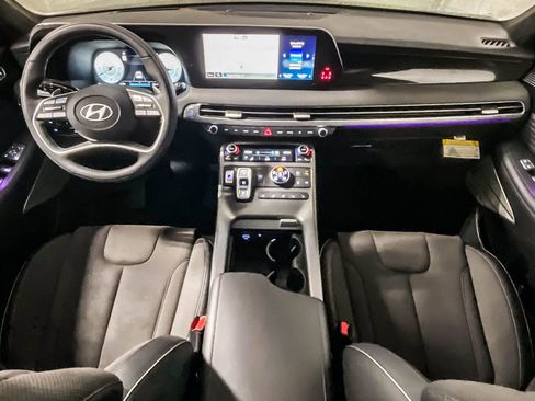 Certified 2025 Hyundai Palisade Calligraphy image 12