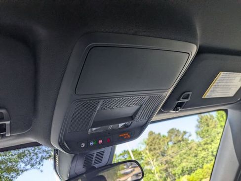 New 2026 Chevrolet Equinox LT FWD image 21