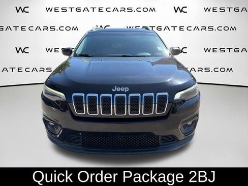 Used 2019 Jeep Cherokee Latitude w/ Popular Appearance Group FWD image 2