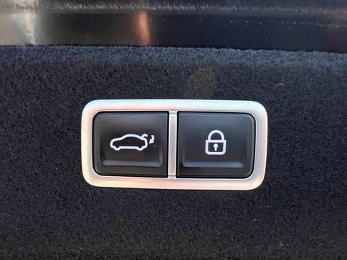 Used 2022 Genesis G80 2.5T w/ Prestige Package image 38