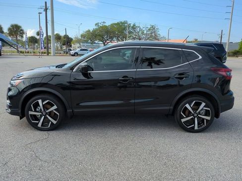 Used 2022 Nissan Rogue Sport SL w/ Premium Package image 7