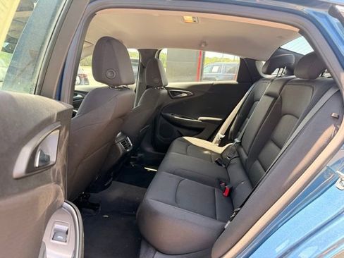 Used 2025 Chevrolet Malibu LT FWD image 10
