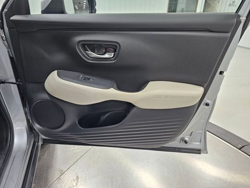 Used 2024 Honda HR-V LX image 34