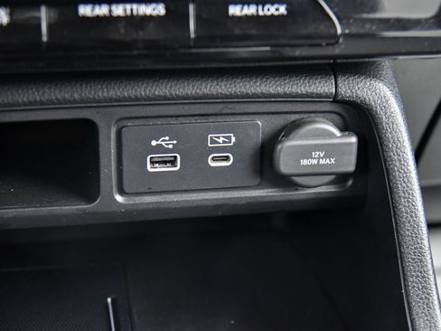 Used 2024 Honda Pilot EX-L image 27