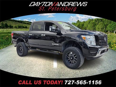 Used 2021 Nissan Titan SV w/ SV Convenience Package image 1