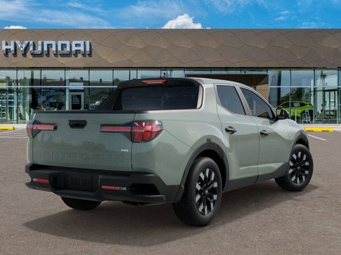Certified 2025 Hyundai Santa Cruz SE AWD/4WD image 4
