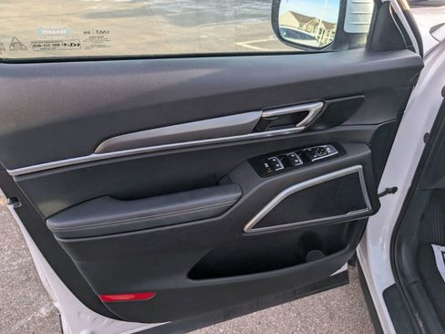 Used 2022 Kia Telluride S image 14