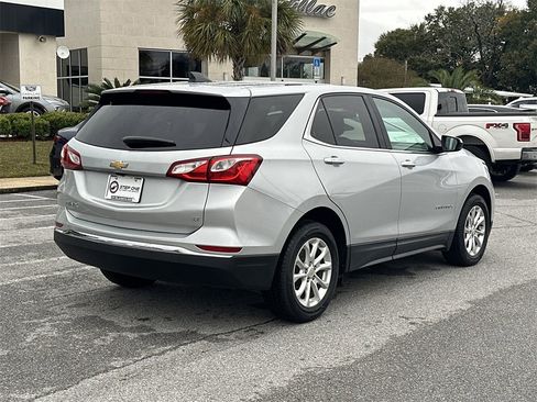 Used 2018 Chevrolet Equinox LT image 7