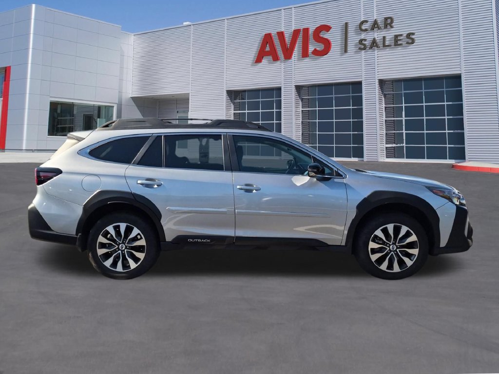 Used 2025 Subaru Outback Limited XT AWD/4WD image 5