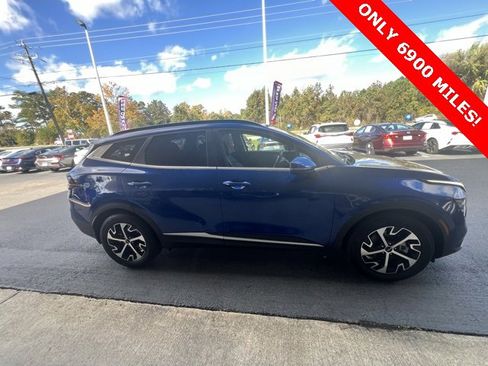 Used 2025 Kia Sportage EX w/ Premium Package image 5