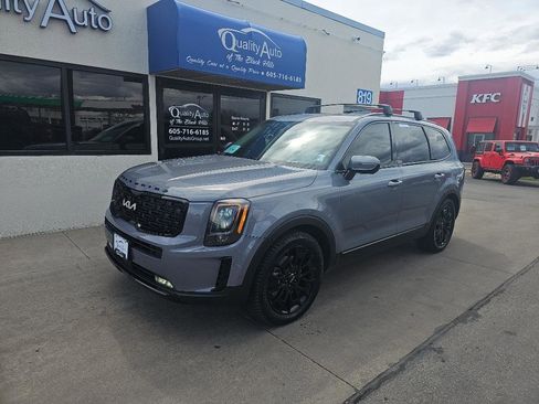 Used 2022 Kia Telluride SX w/ SX Prestige Package AWD/4WD image 2