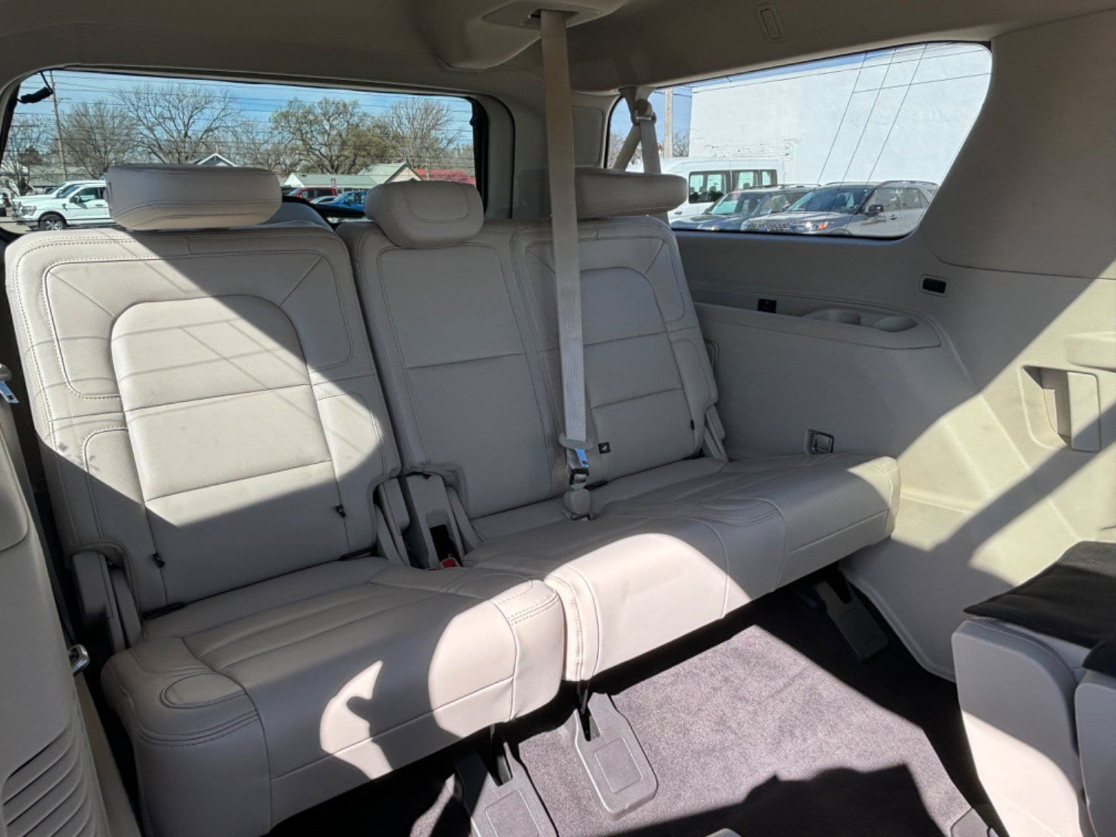 Used 2020 Lincoln Navigator L Reserve w/ Luxury Package AWD/4WD image 29