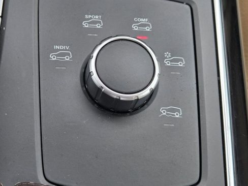 Used 2018 Mercedes-Benz GLS 450 4MATIC image 19