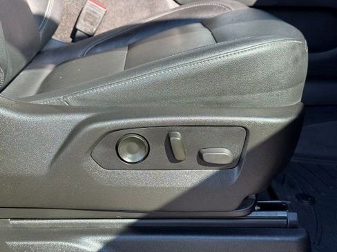 Used 2021 Chevrolet Tahoe LT image 25