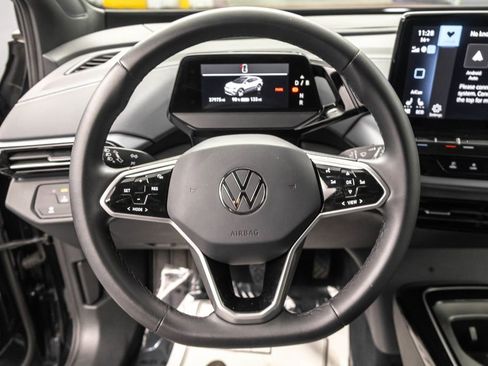 Certified 2023 Volkswagen ID.4 Pro image 18